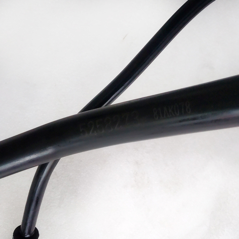 Lubricating Oil Drain Tube 5258273 for Cummins Engine