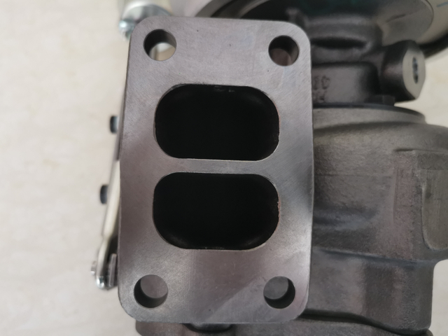 Turbocharger 2834335 for Cummins 6CT Engine