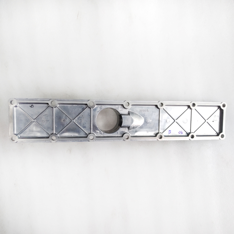 Intake Manifold Cover 3913915 for 6BT Engines