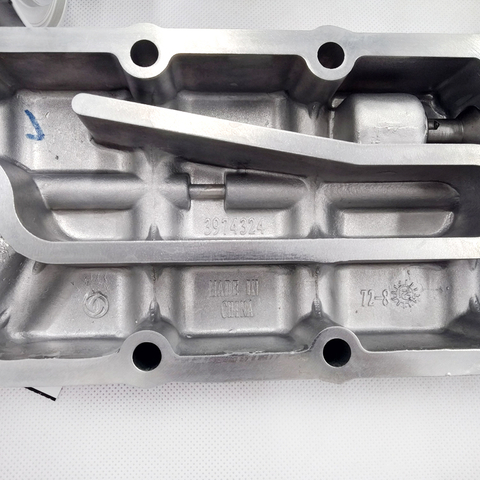 Lubricating Oil Cooler Cover 3974324 for DCEC Engines