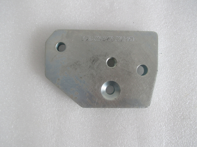 Belt Tensioner Bracket 3285958 for Cummins Engine