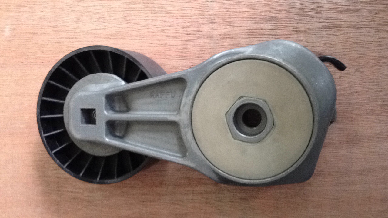 Belt Tensioner 4891116 for Cummins ISDE Engine