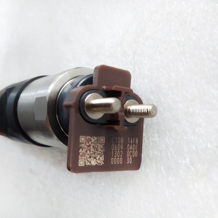 Fuel Injector 1112010-E1EC0 for Dongfeng EQ4H Engine 