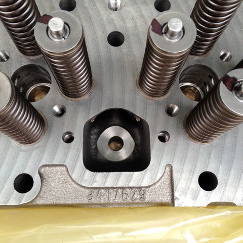 Cylinder Head 4999617 for Cummins Engine