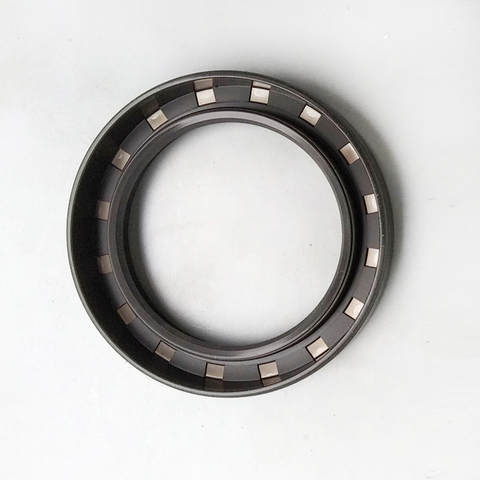 Crankshaft Oil Seal C6204213510 for Cummins Engine