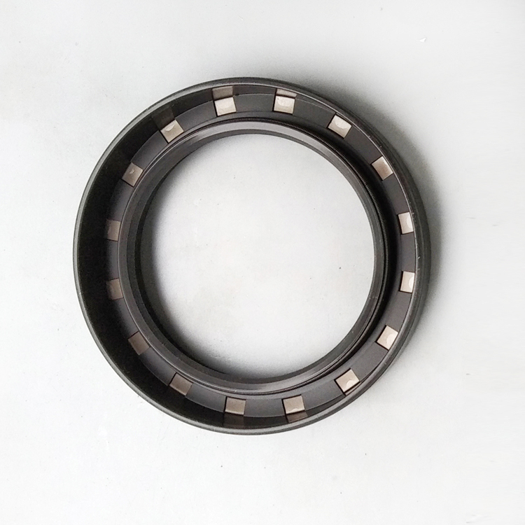 Crankshaft Oil Seal C6204213510 for Cummins Engine
