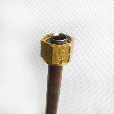 Compressor Water Outlet Tube 4083500 for Cummins Engine