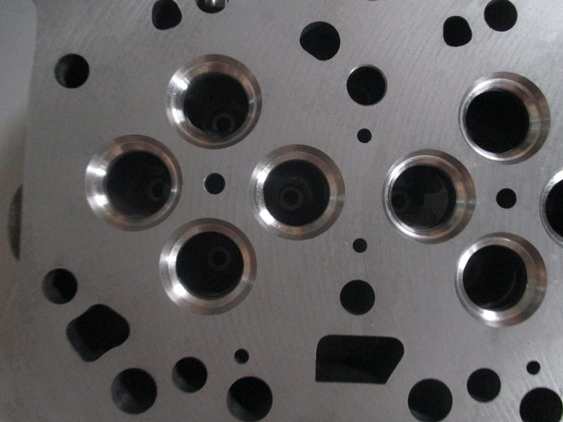 Cylinder Head Assembly for 4ISDe ISDe4.5 Diesel Engines