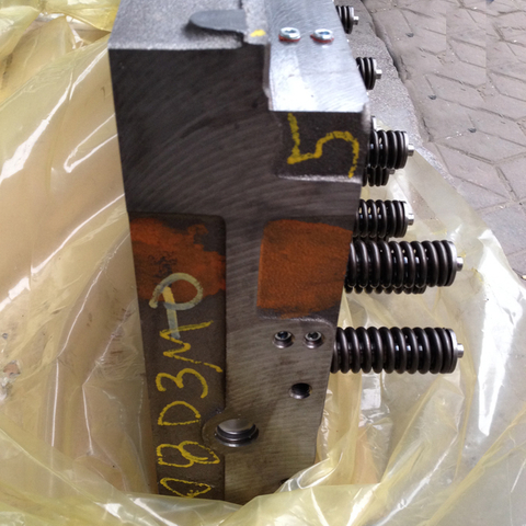 Cylinder Head 4999617 for Cummins Engine