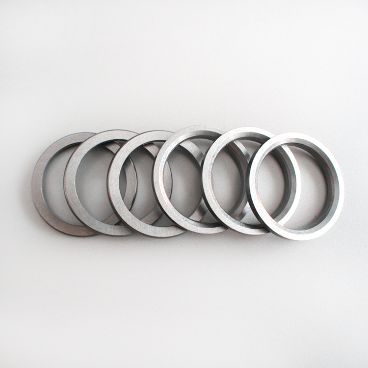 Intake Valve Insert 3090704 for Cummins M11 ISM11 QSM11 Engine Parts